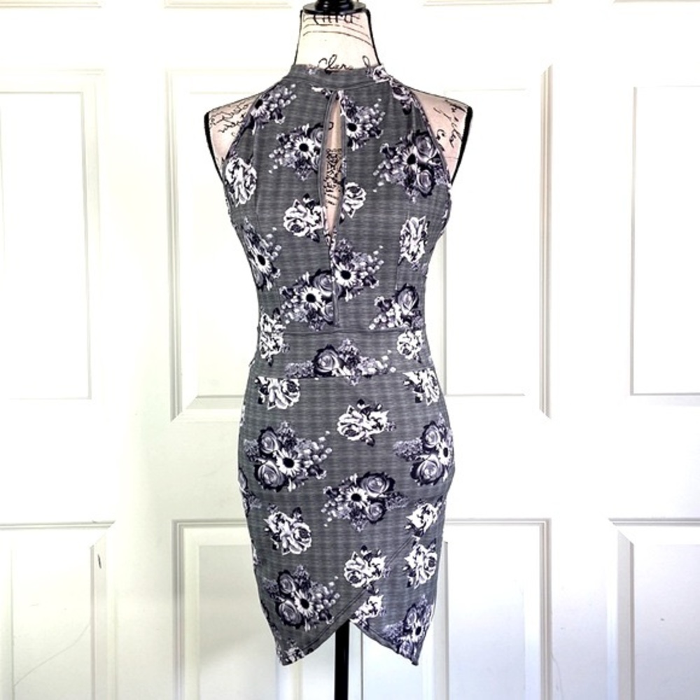 Halter Bodycon Keyhole Tulip Hem Floral Dress